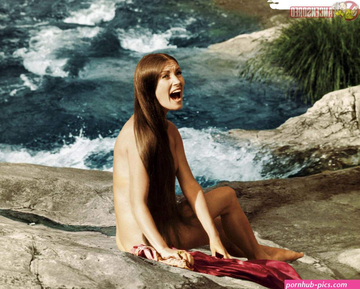 Naked Jane Seymour in Sinbad and the Eye of the Tiger ANCENSORED