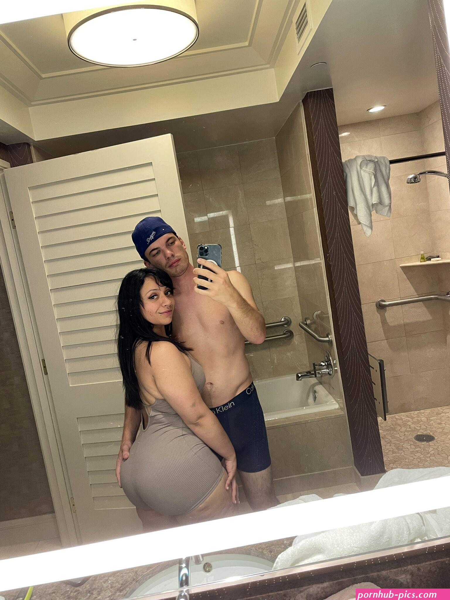 jay on X: big dick VS big ass Soon Nixlynka