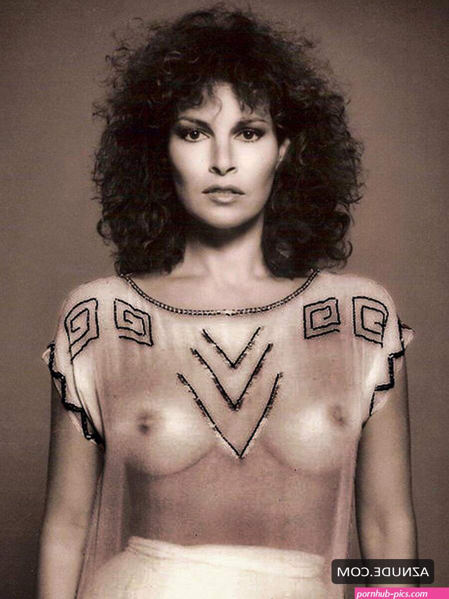 Raquel Welch Topless Photos