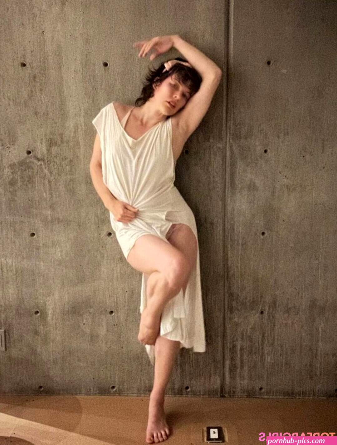 Milla Jovovich Nude OnlyFans Leaked