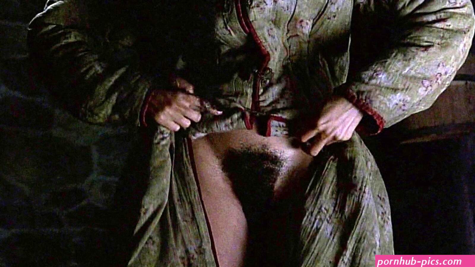 Is This Thandie Newtons REAL Bush?