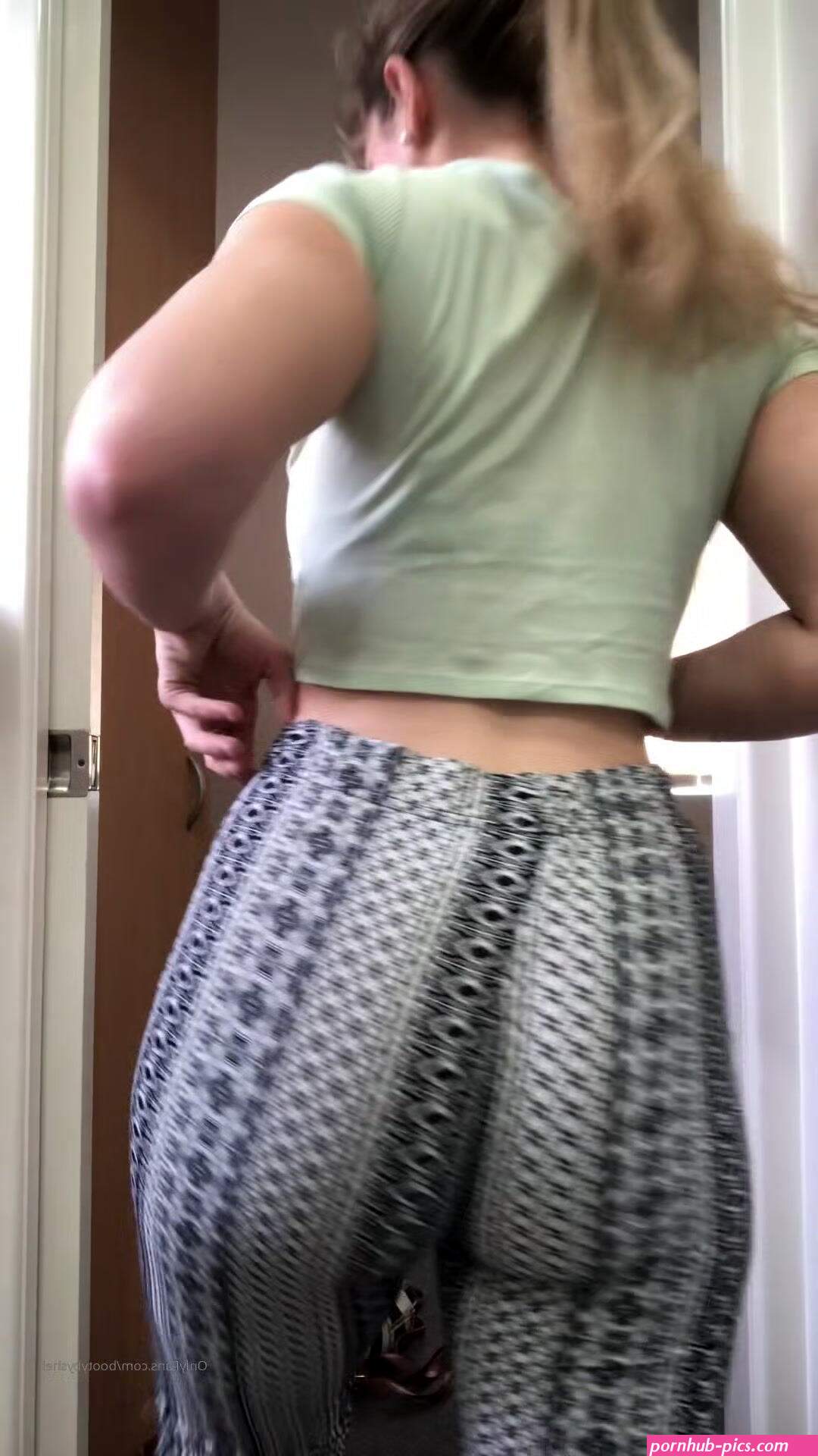 Bootybyshel Leggings Ass