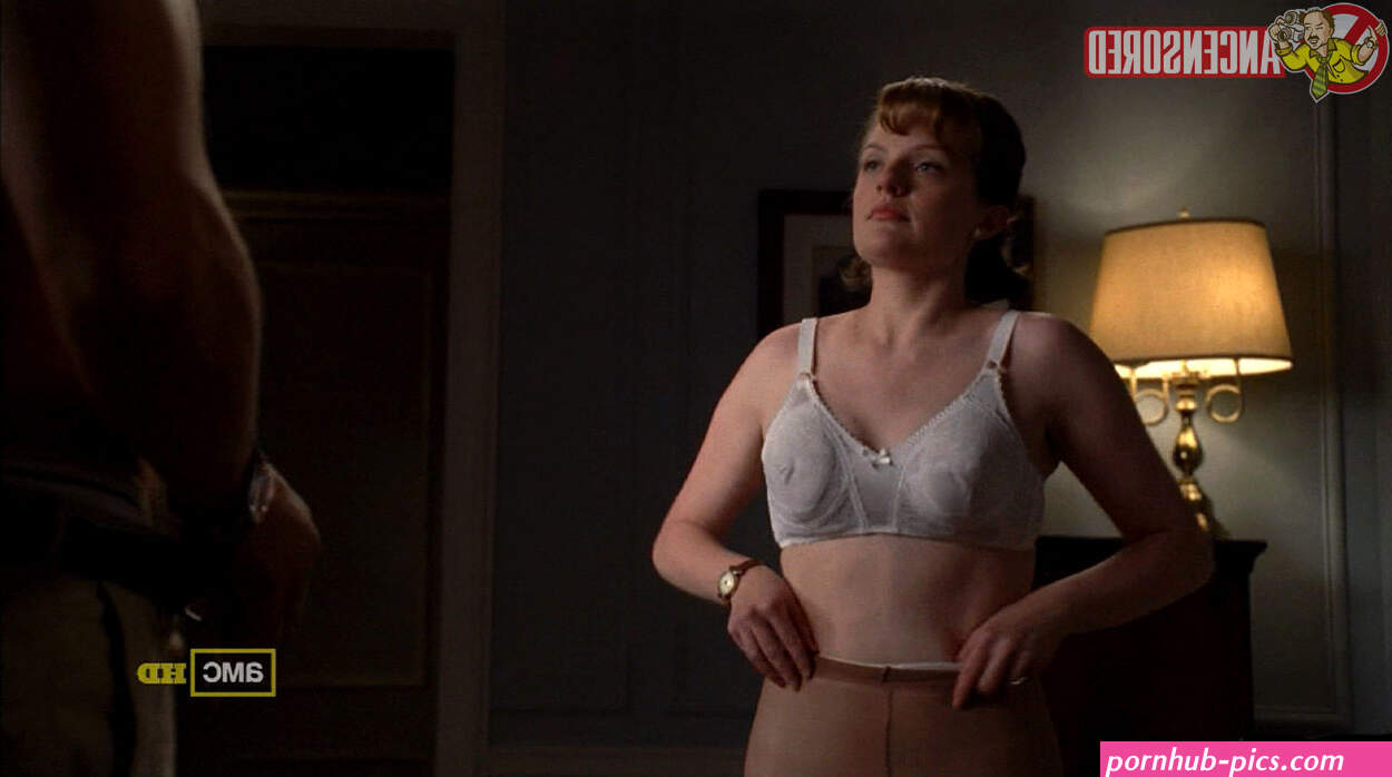 Naked Elisabeth Moss in Mad Men ANCENSORED