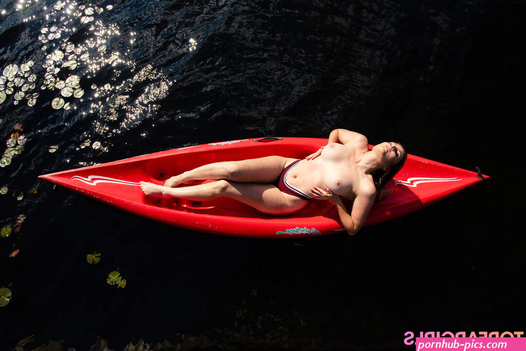 Holly Wolf Nude OnlyFans Leaked