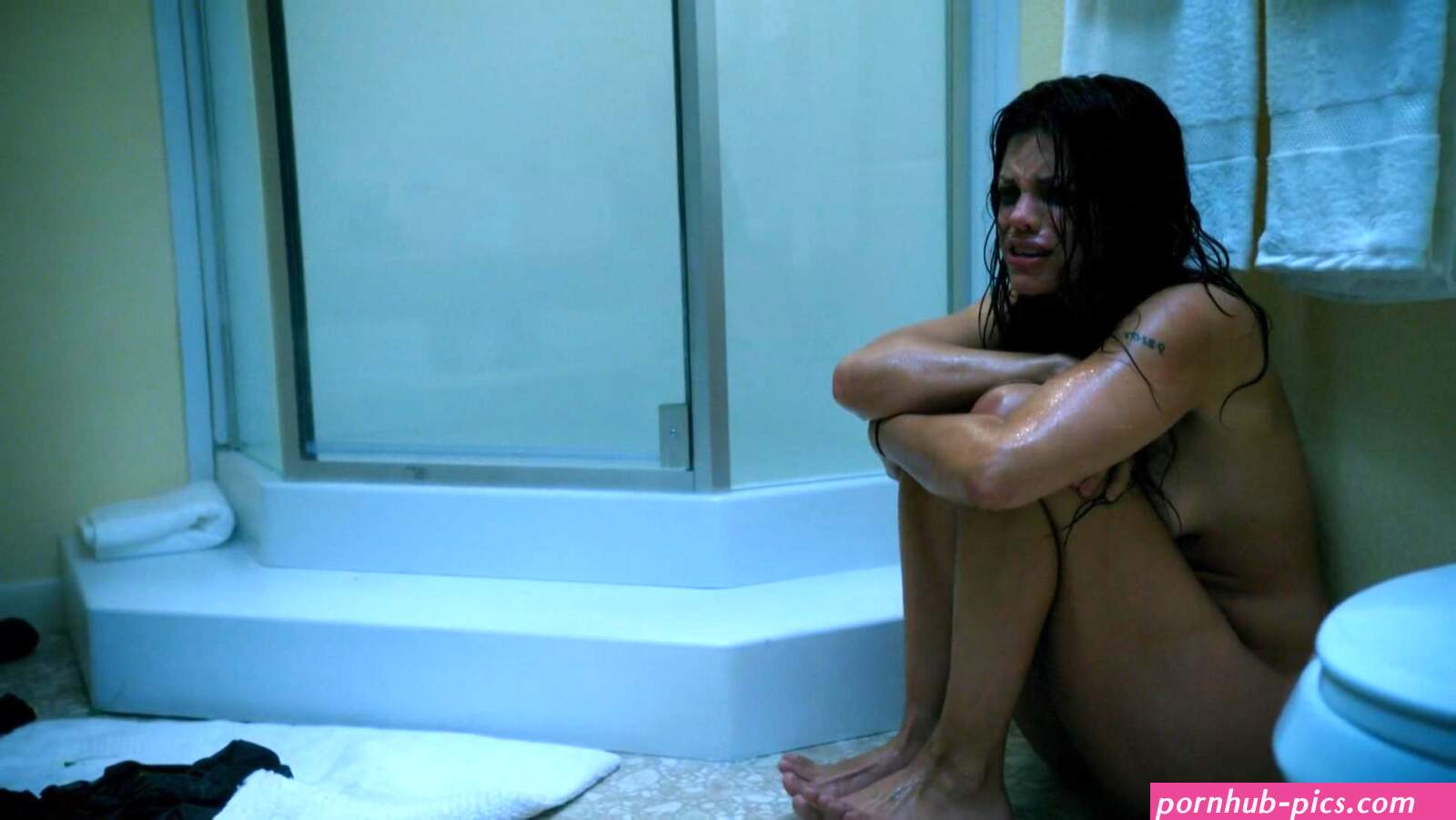 Nude video celebs Actress Vanessa Ferlito