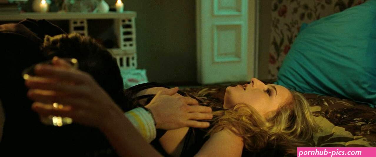 Nude video celebs Actress Leelee Sobieski