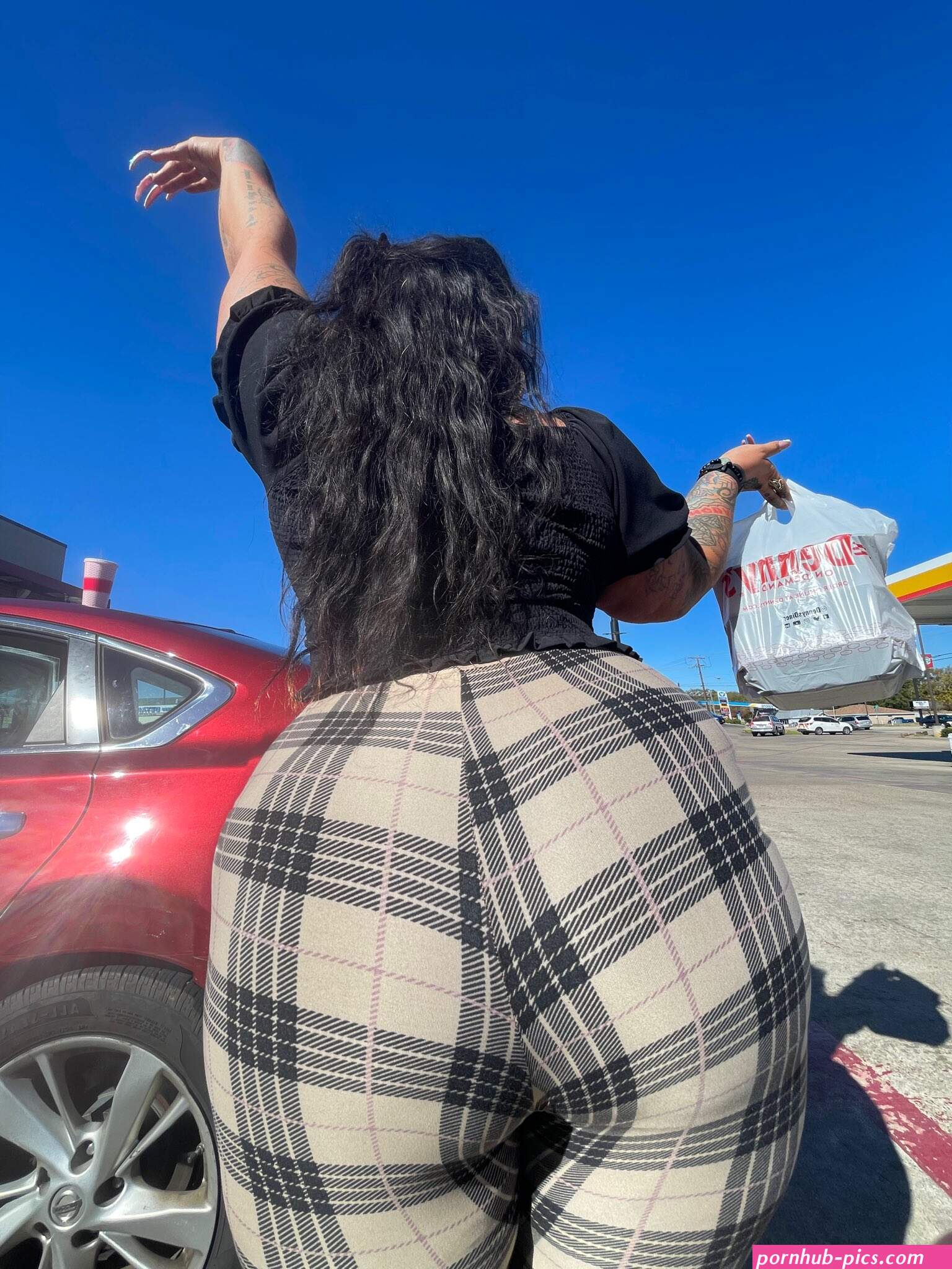 serqett on X: Im a cheap date. Just feed me and fuck me