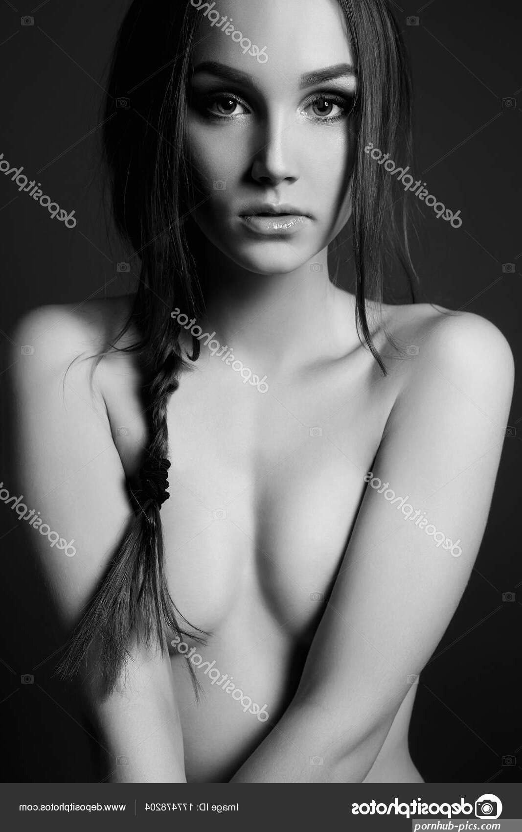 Beauty naked girl black and white portrait Stock Photo by EugenePartyzan 177478204