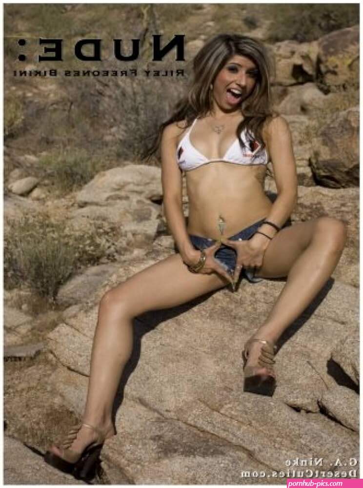 NUDE Riley Freeones Bikini: Adult Nude Photography