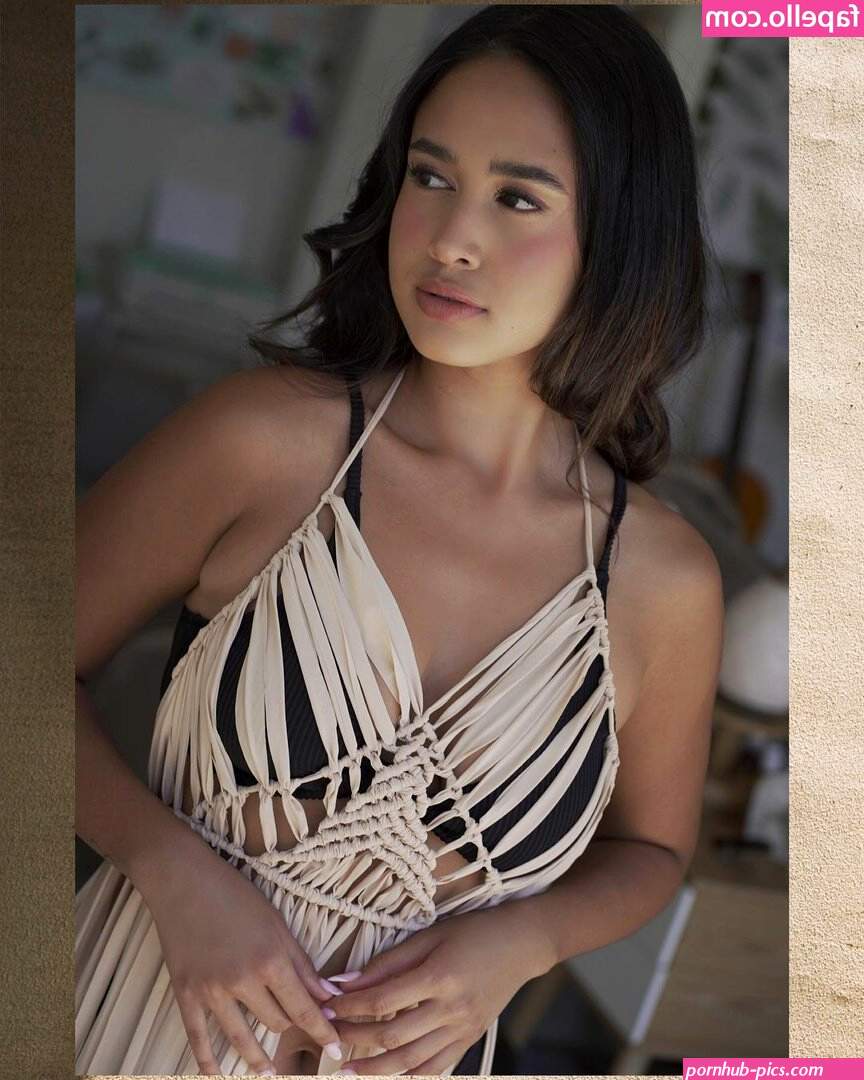 Mayans M.C and PartyFive Dominican Actress Emily Tosta Nude Leaked