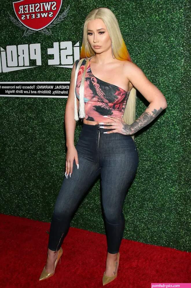 Iggy Azalea Nudes Leak Sparks Potential Unexpected Porn Company Collab