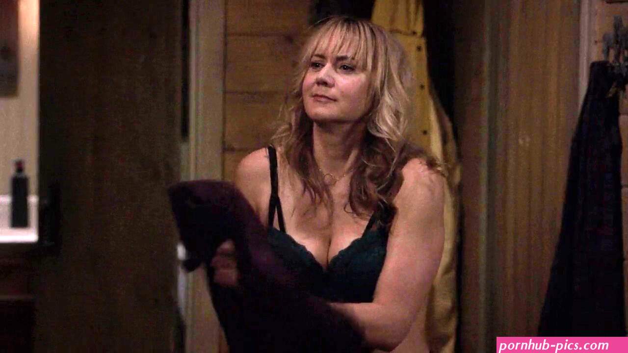 Megyn Price nude pics page