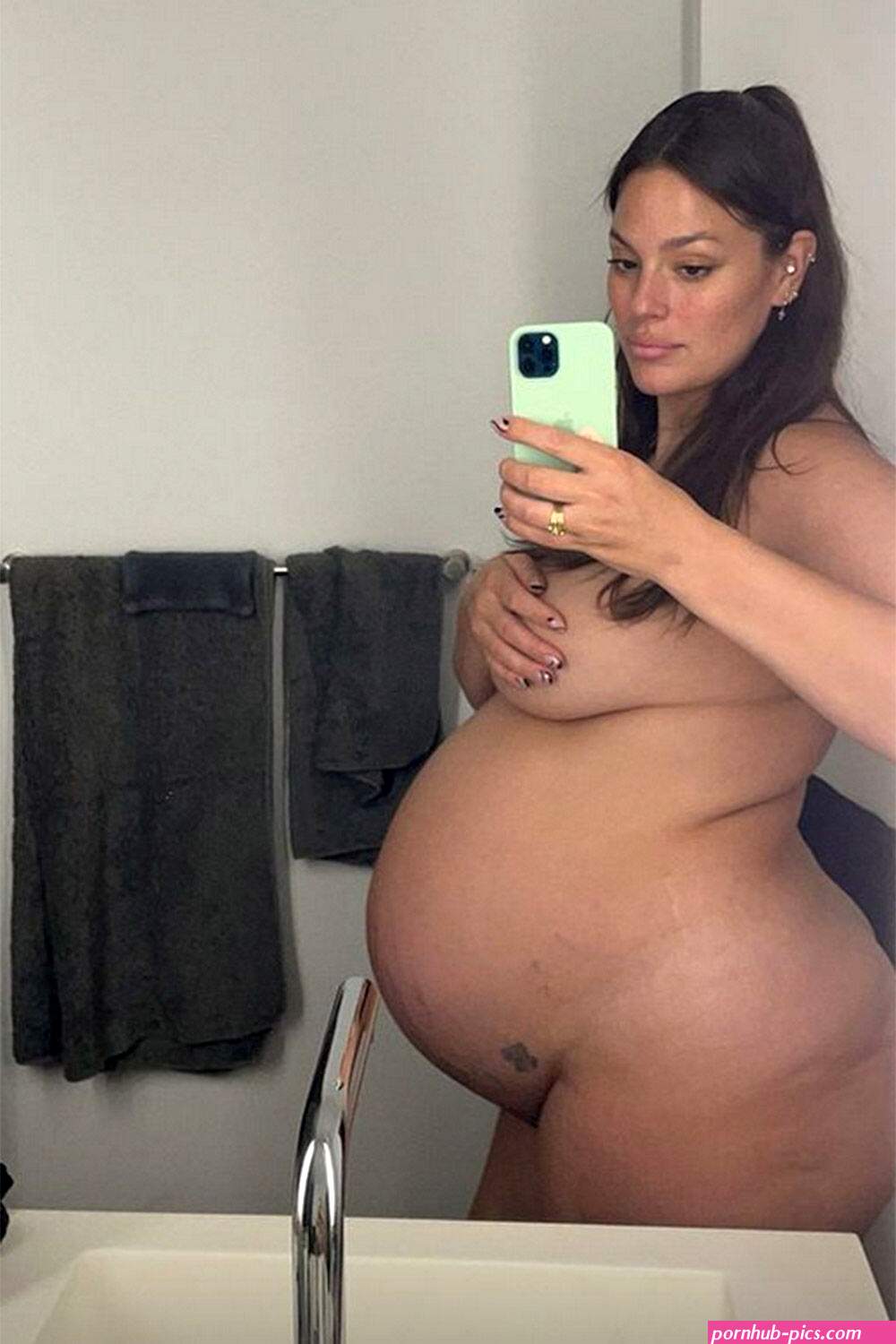 Ashley Graham Goes Nude as She Shows Off Baby Bump in Mirror Selfie