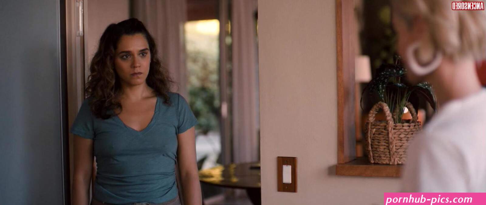 Naked Sepideh Moafi in The L Word: Generation Q ANCENSORED