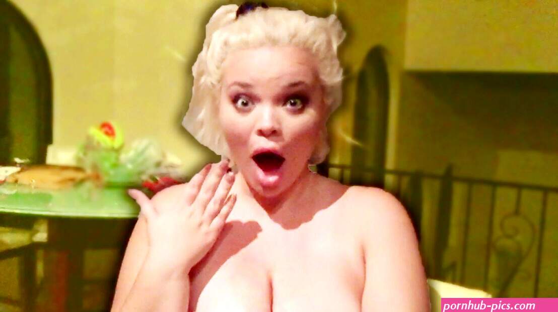 Shane Dawson on X: NEW VID!! I SAW TRISHA PAYTAS NAKED!