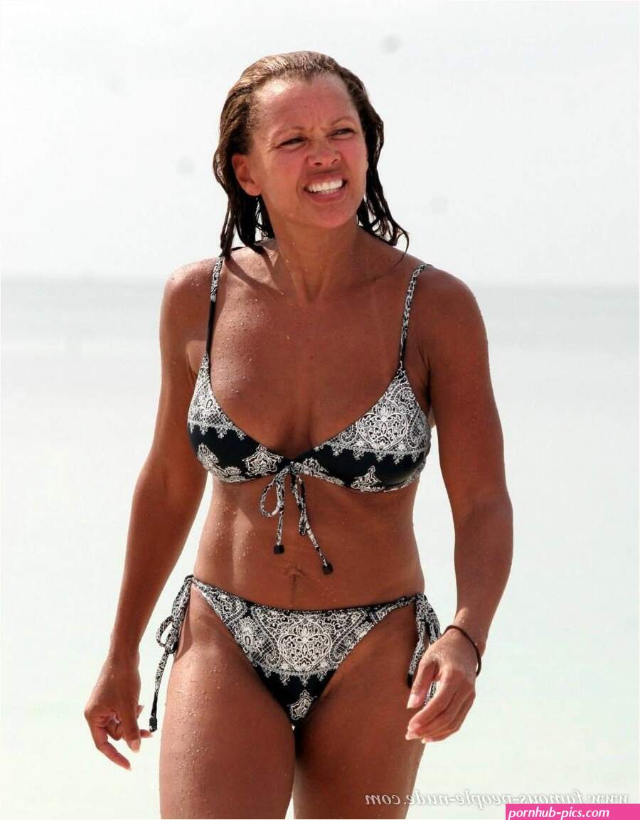Vanessa Williams Pictures. Hotness Rating 6.3410