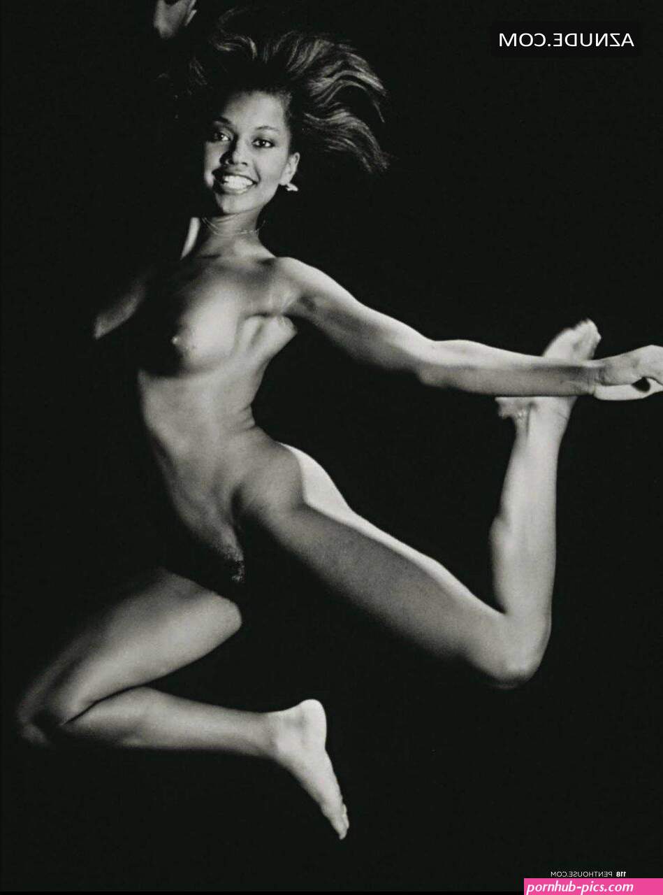 VANESSA WILLIAMS Nude