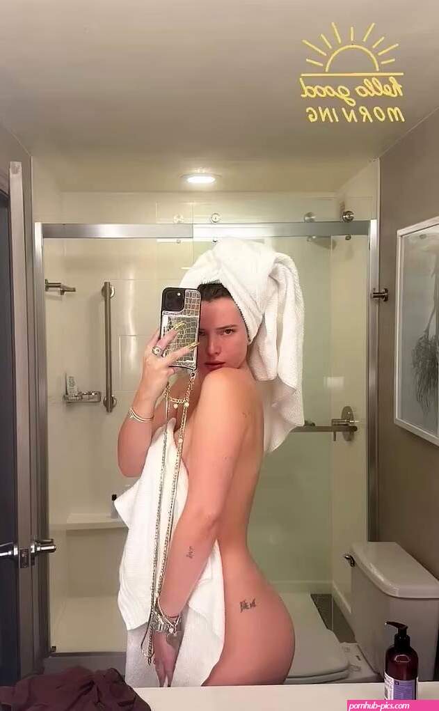 Bella Thorne sets Instagram on fire by showing off her butt in a selfie