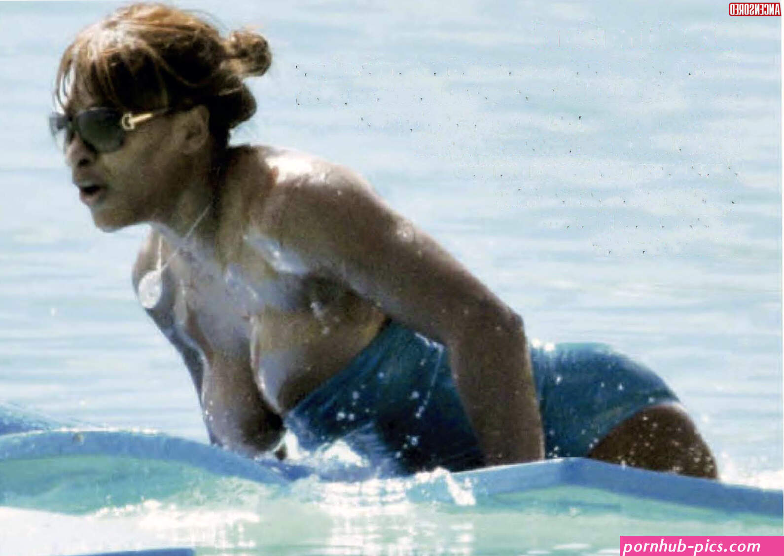 Naked Serena Williams. Added 09252016 by -KA- ANCENSORED