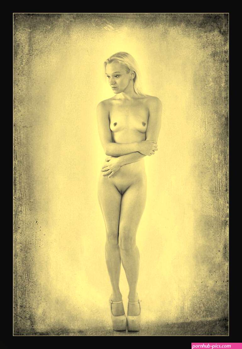 Young Nude Woman 1702.036