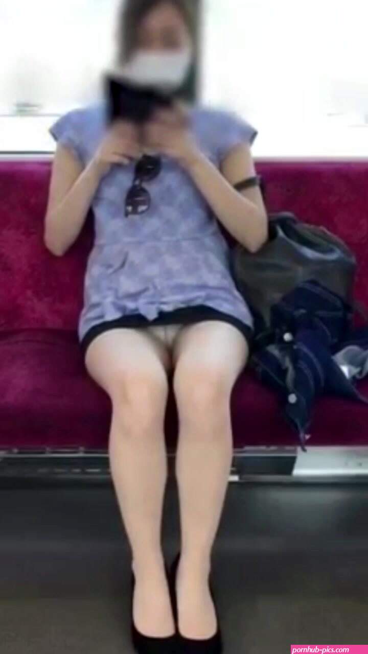 Asian upskirt 33