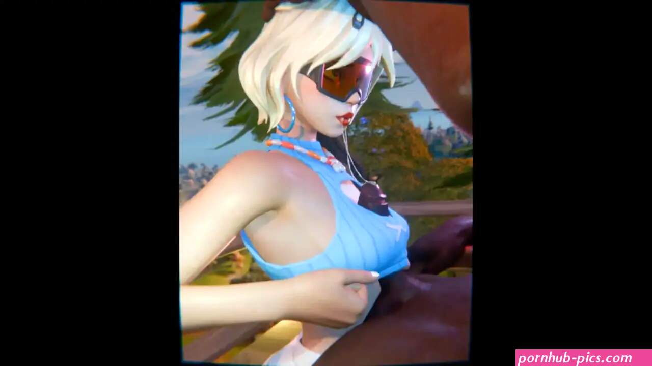 Summitseeker Evie clothed titty fuck