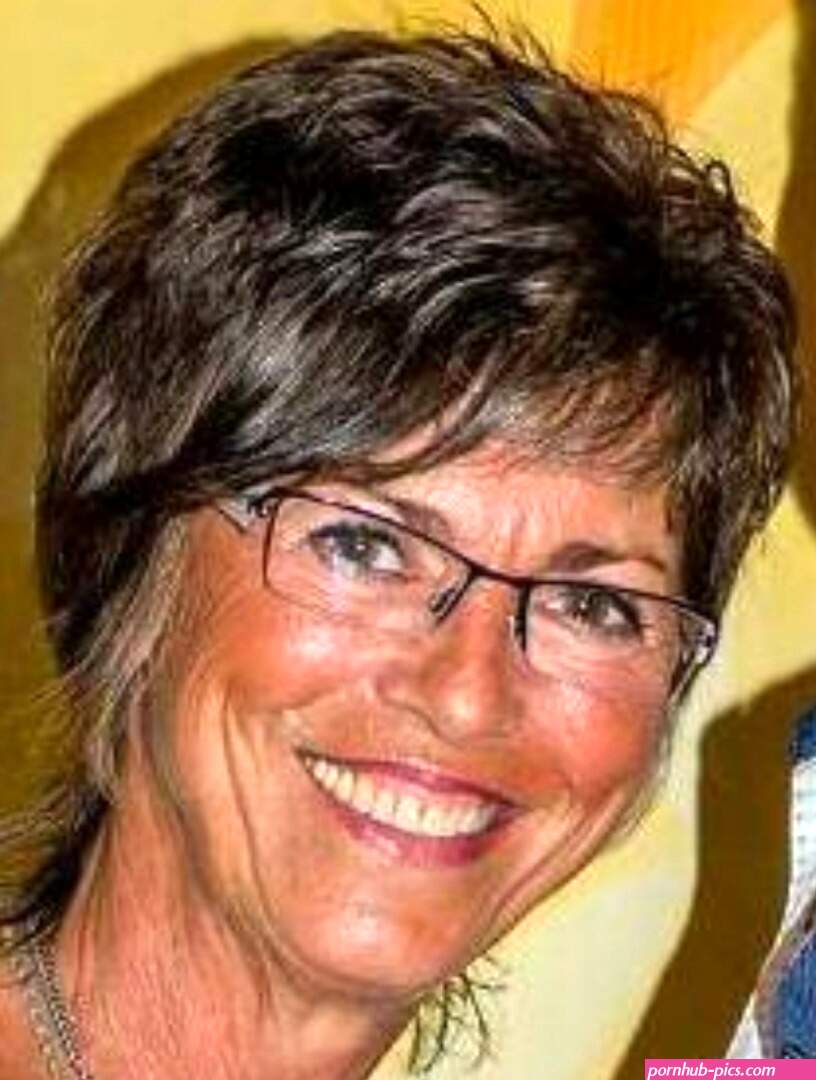 Let me cum to pics of your real moms : Request Mature Cum TributesCock Tributes Nudes Art Naked Porn Tributes