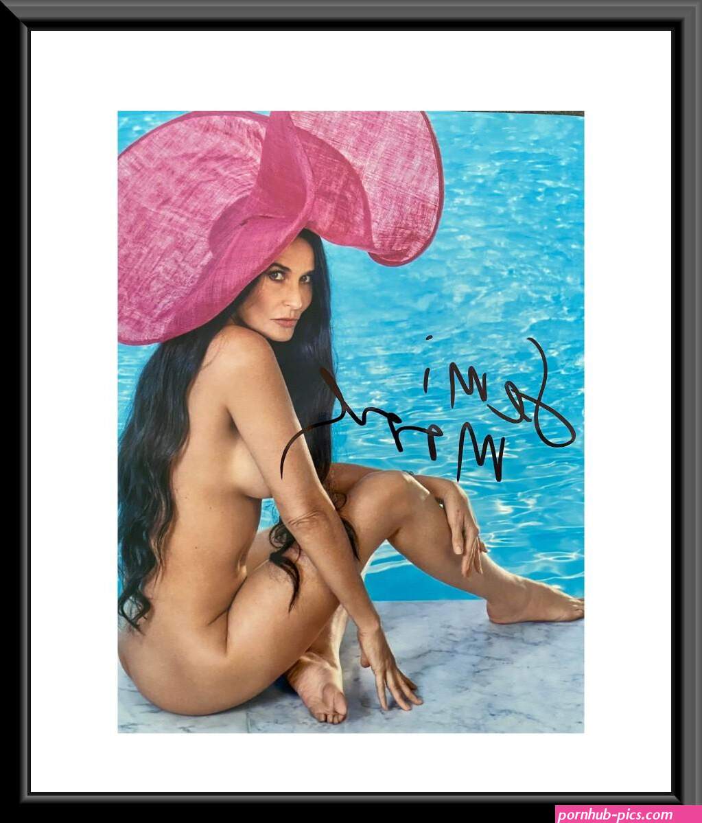 Strptease Demi Moore signed photo