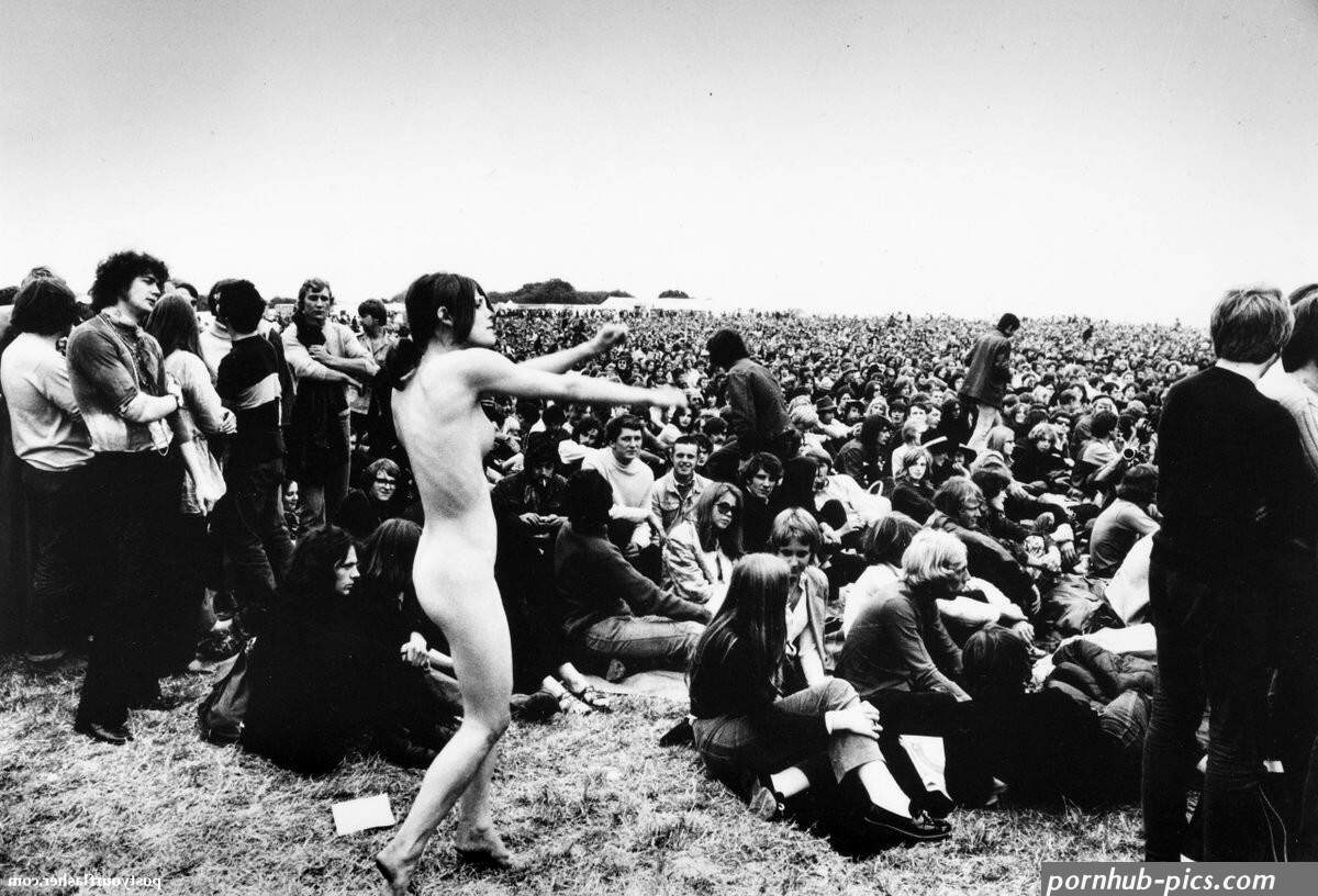 Woodstock 1969 nude photo