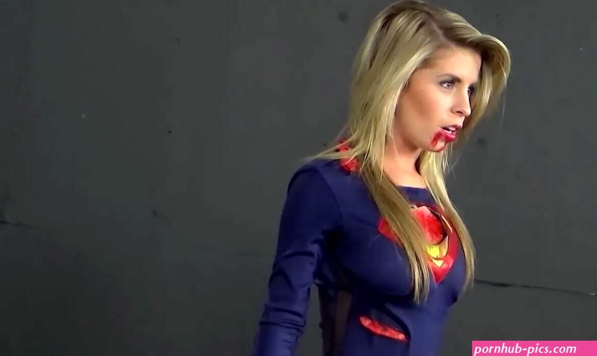Free Supergirl and Superheroine are having a brutal fight with every other over a gracious stud Porn Video HD