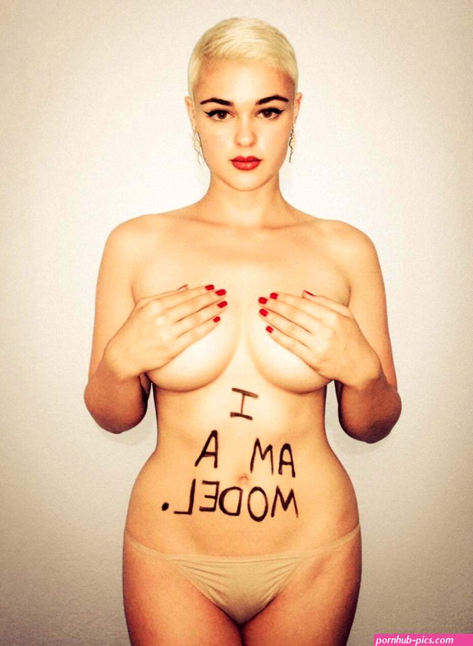 Meet Stefania A Model Not a Plus Size Model