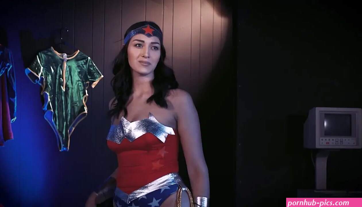 Free superheroine submits Porn Video HD