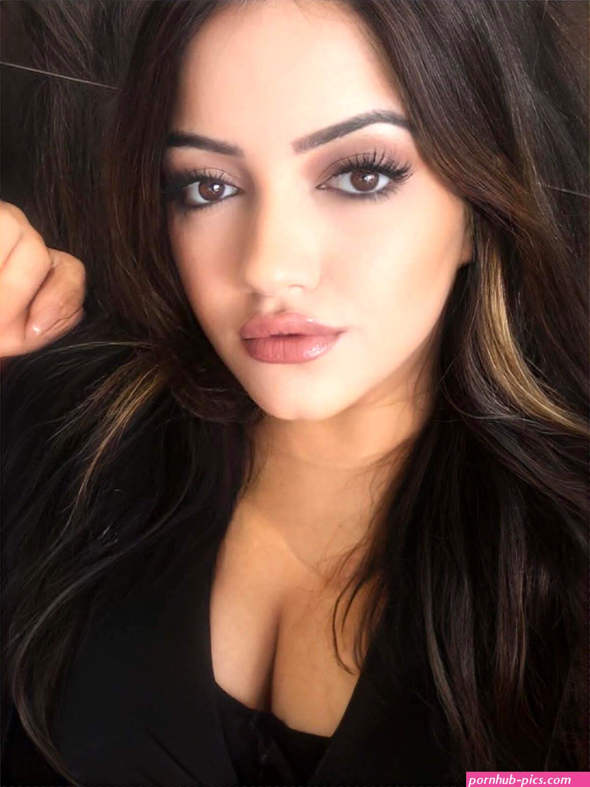 Demet Turkish escort in stanbul