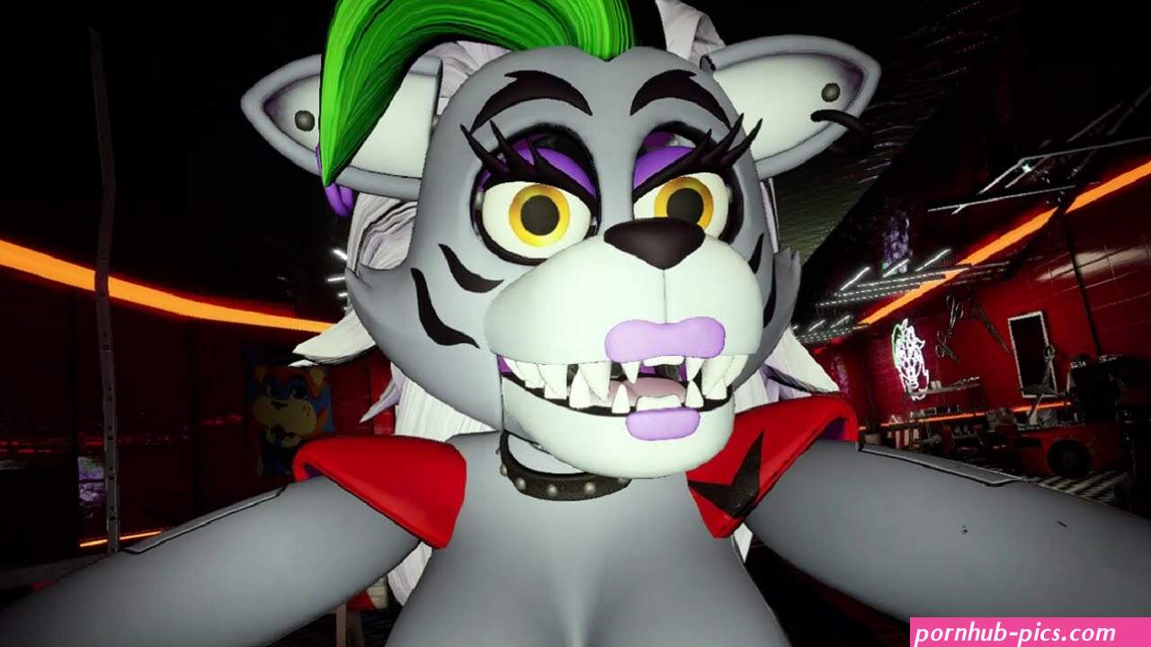 Roxy naked in Five Nights at Freddys: Security Breach