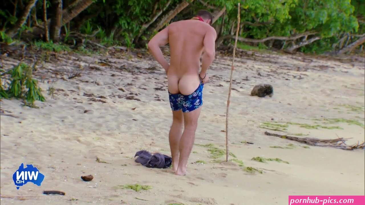 ausCAPS: Robbie Skibicki nude in Australian Survivor 3-13 Episode 13