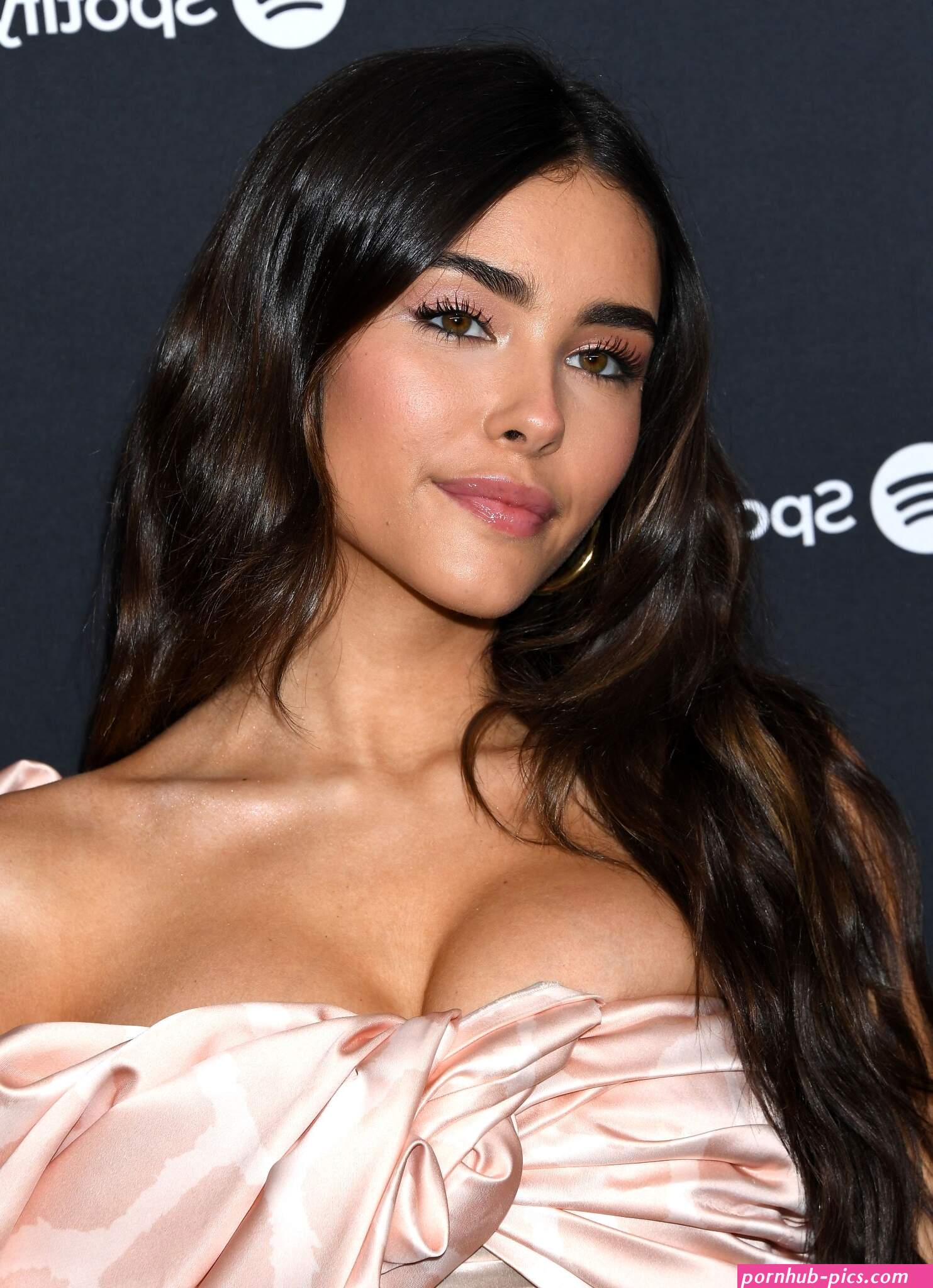 Madison Beer Tits Pink Dress 5