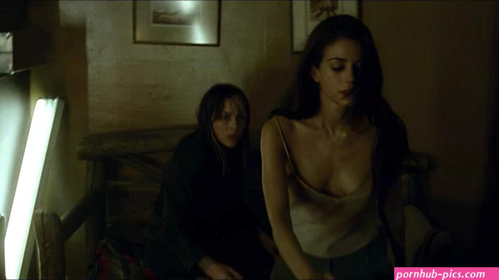 Naked Mia Kirshner in 24 ANCENSORED