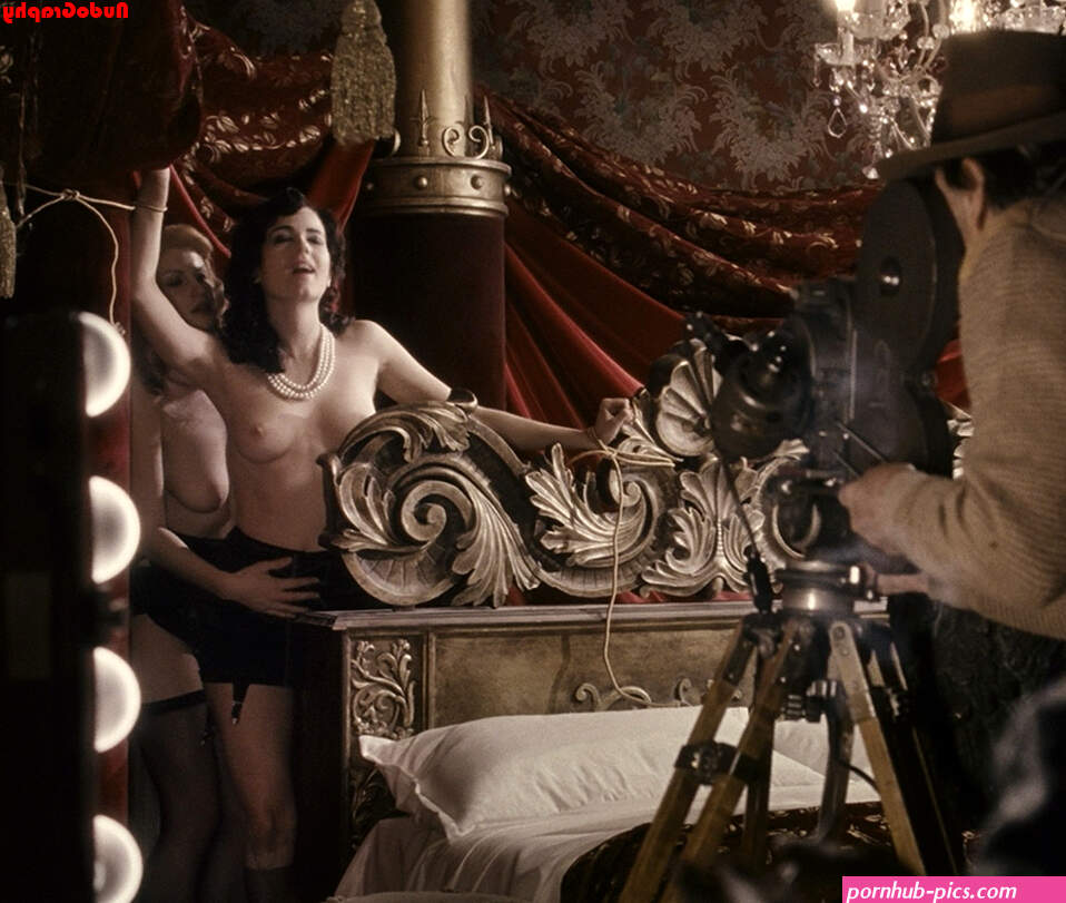 Nude Celebs in HD
