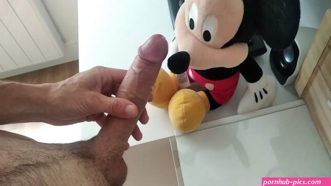 I Fuck Mickey Mouse and I Give him a few Cocks with my Huge Cock until I Cum