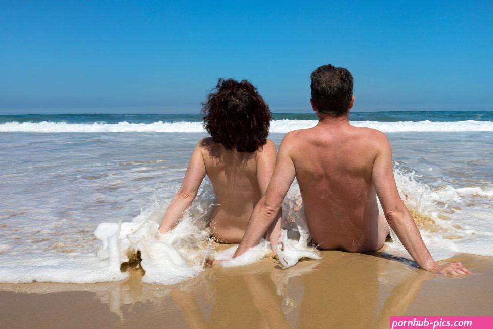 What You Need to Know Before Visiting a Nude Beach