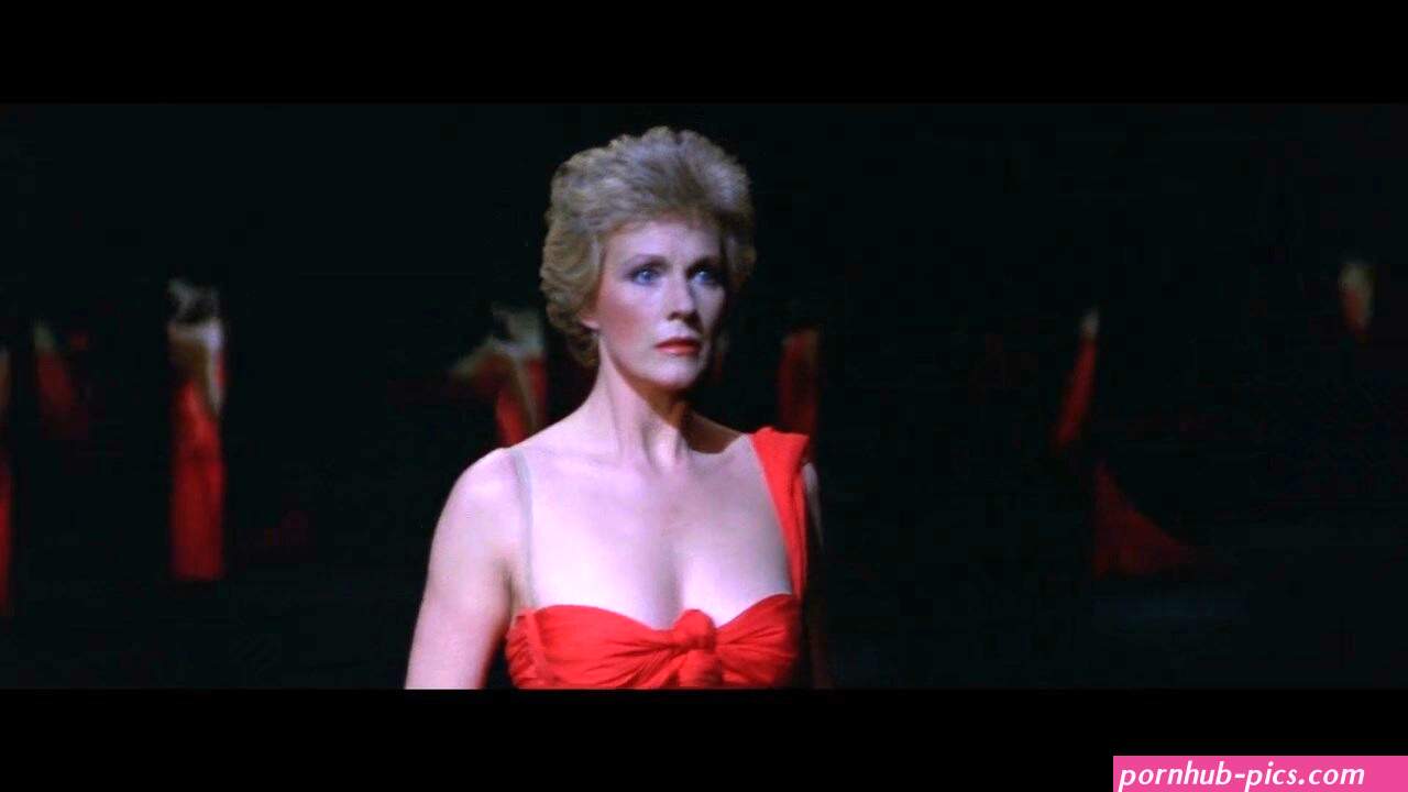 Naked Julie Andrews in S.O.B. ANCENSORED