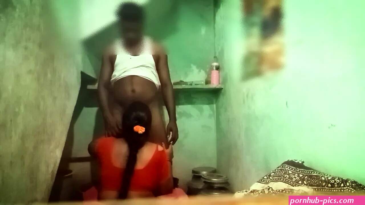 Tamil aunty hotwife on uncle in bathroom