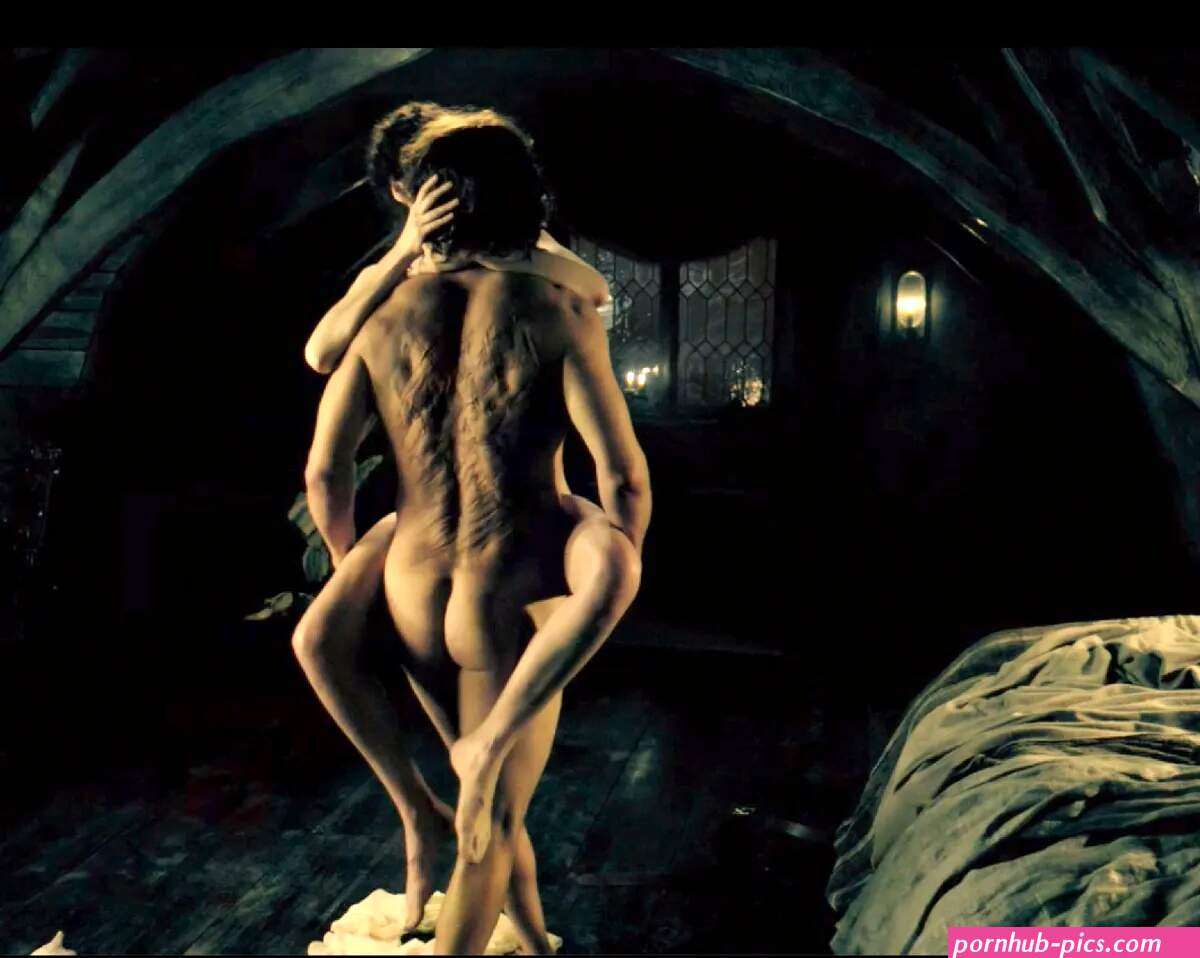 Outlander Caitriona Balfe Claire Randall Sam Heughan Jamie Nude Photo Print 8x10