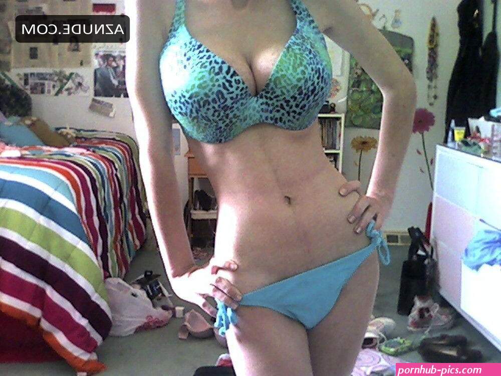 RACHEL MFC Nude