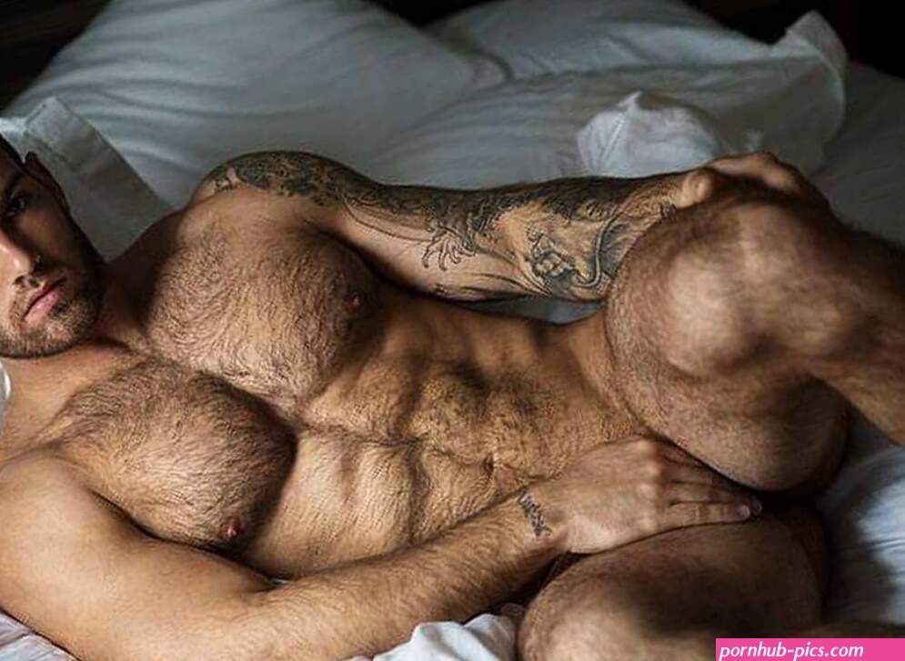 Naked muscel men