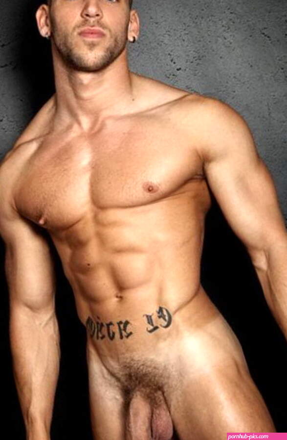 GAY MANS PLEASURE: NAKED STUDS