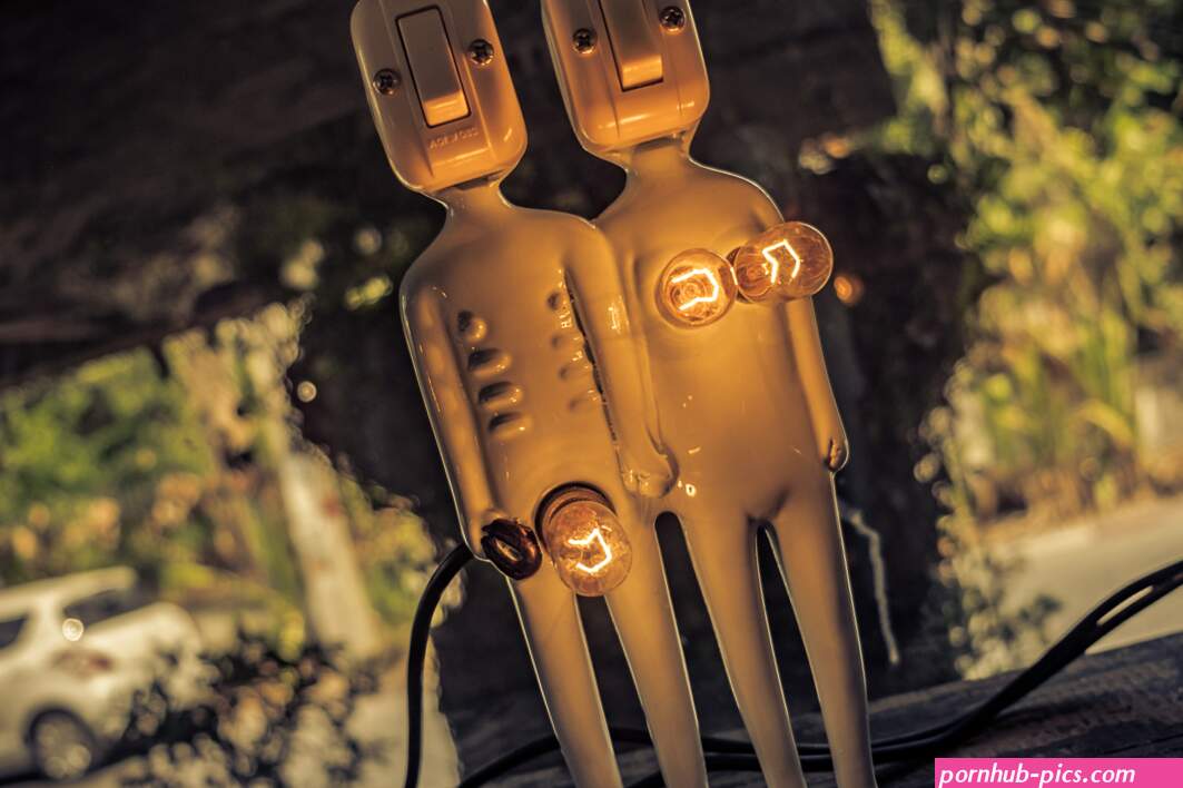Sex Chatbot: Everything you want to know about finding and using sex chatbots as virtual lovers