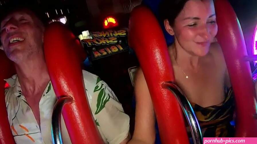 Slingshot Ride Nip Slip 0:47