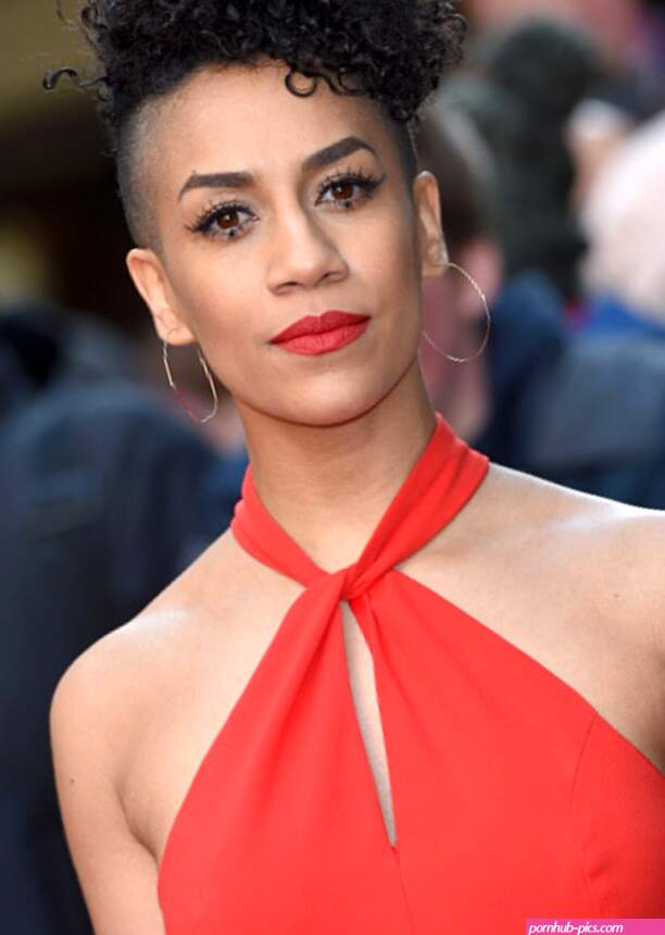 Dominique Tipper