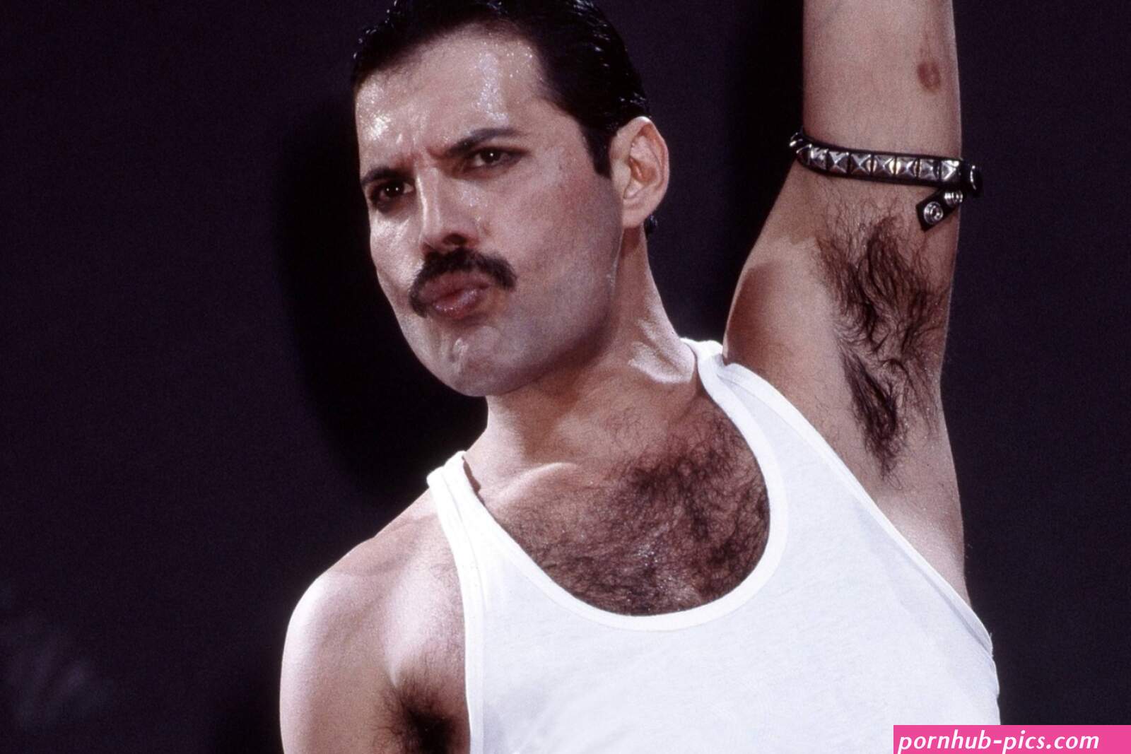 Bohemian Rhapsody Already Has Its Own Clothing Line
